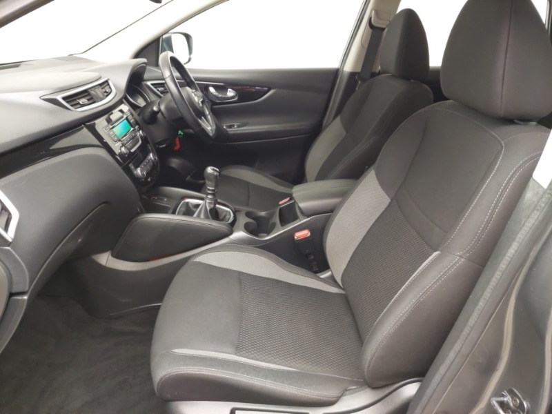 Used Nissan Qashqai 2018 for sale - 77702214: Photo 5