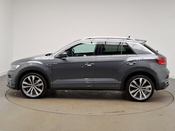 Used Volkswagen T-Roc 2021 for sale - 77832105: Photo