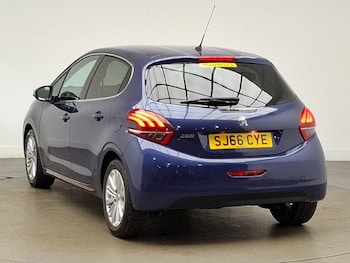 Used Peugeot 208 2016 for sale - 79610479: Photo