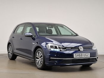 Used Volkswagen Golf 2018 for sale - 75617862: Photo