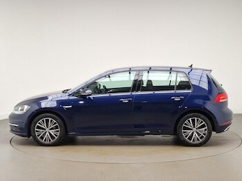 Used Volkswagen Golf 2018 for sale - 75617862: Photo
