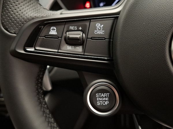 Used Alfa Romeo Giulia 2025 for sale - 75972174: Photo 16