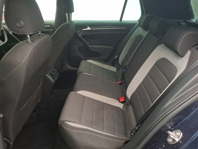 Used Volkswagen Golf 2017 for sale - 76543234: Photo 6