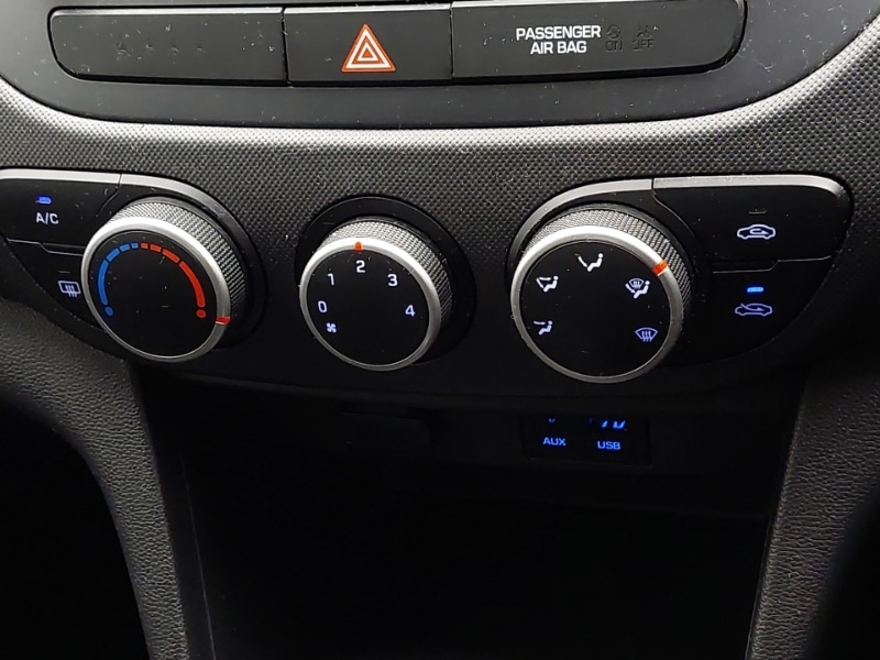 Used Hyundai i10 2017 for sale - 77183367: Photo 14