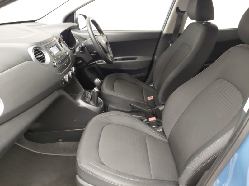Used Hyundai i10 2017 for sale - 77183367: Photo 5