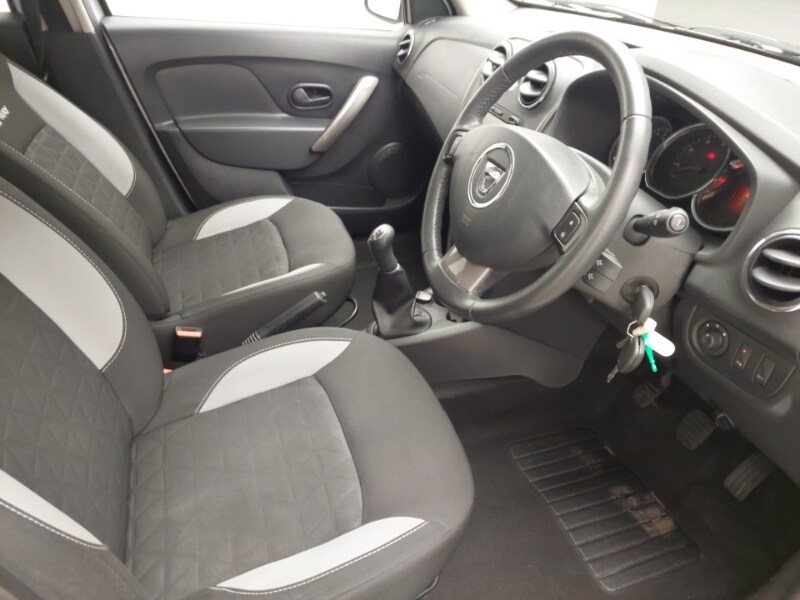 Used Dacia Sandero Stepway 2014 for sale - 77637180: Photo 13