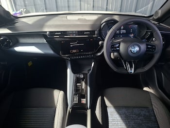 Used Alfa Romeo Junior 2025 for sale - 78612592: Photo