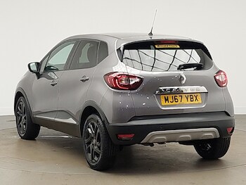 Used Renault Captur 2018 for sale - 77652387: Photo