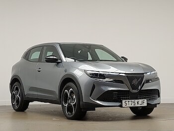 Used Alfa Romeo Junior 2025 for sale - 76537038: Photo