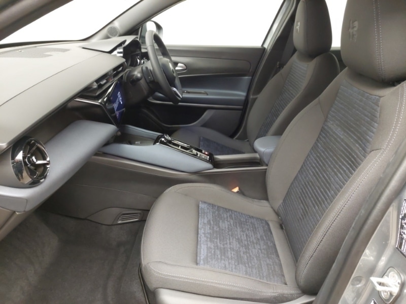 Used Alfa Romeo Junior 2025 for sale - 76537038: Photo 5