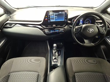 Used Toyota C-HR 2020 for sale - 79356285: Photo