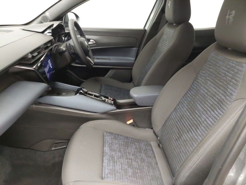 Used Alfa Romeo Junior 2025 for sale - 77028512: Photo 5