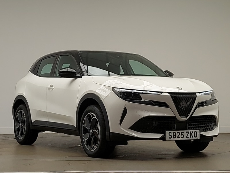 Used Alfa Romeo Junior 2025 for sale - 76427657: Photo 1