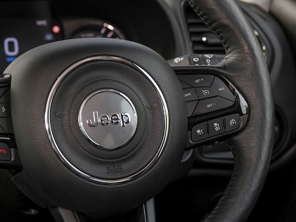 Used Jeep Renegade 2023 for sale - 76221061: Photo 15
