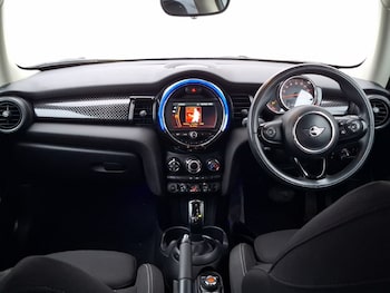 Used MINI Hatch 2019 for sale - 76721482: Photo