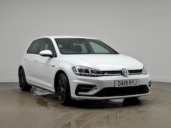 Used Volkswagen Golf 2019 for sale - 78355107: Photo
