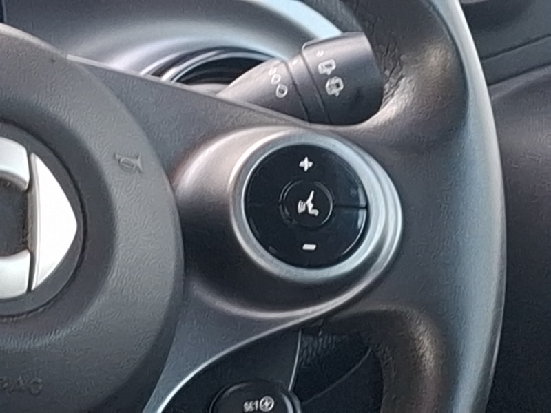 Used smart fortwo 2015 for sale - 76763595: Photo 11