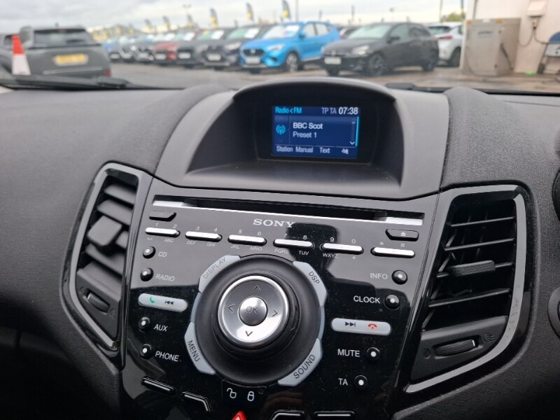 Used Ford Fiesta 2015 for sale - 76651771: Photo 14