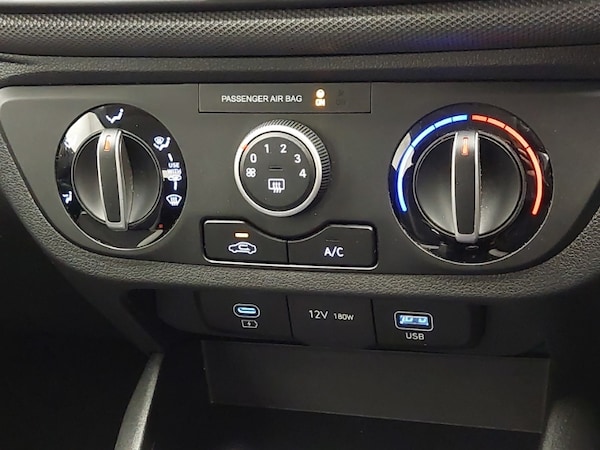 Used Hyundai i10 2024 for sale - 76289314: Photo 15