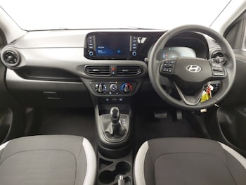 Used Hyundai i10 2024 for sale - 76289314: Photo 2
