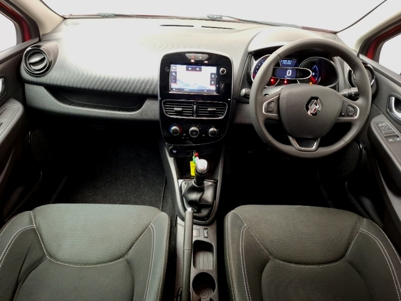 Used Renault Clio 2018 for sale - 77149967: Photo 2