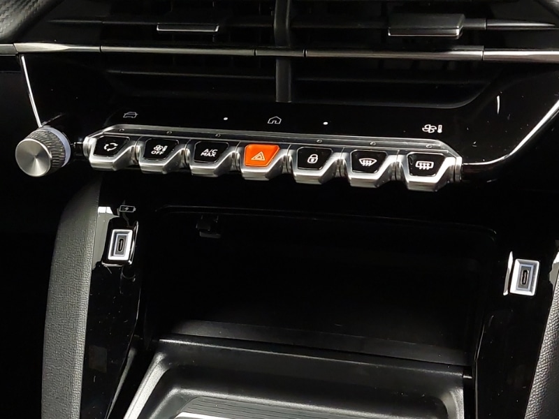 Used Peugeot 2008 2024 for sale - 77058818: Photo 15