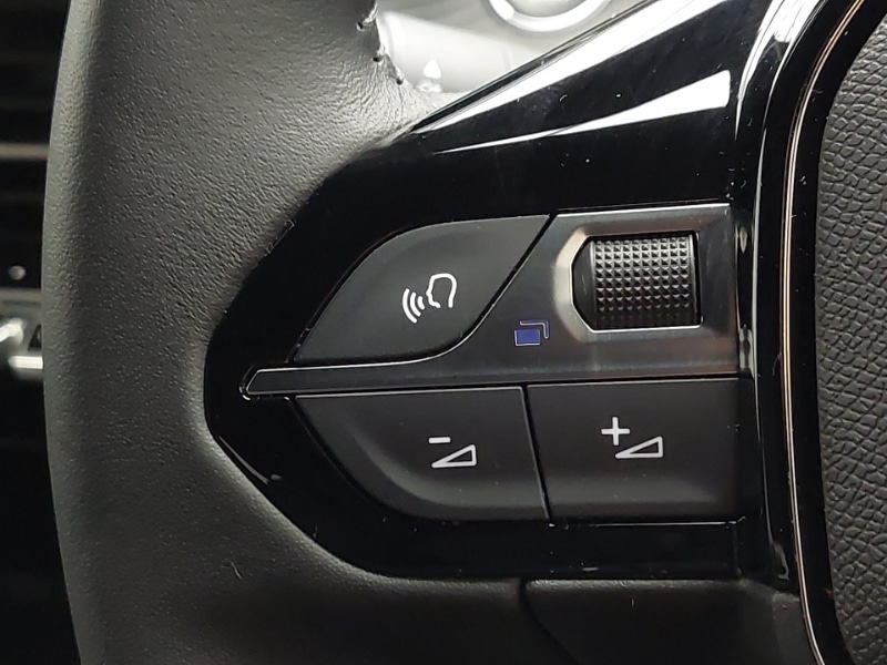 Used Peugeot 2008 2024 for sale - 77058818: Photo 18