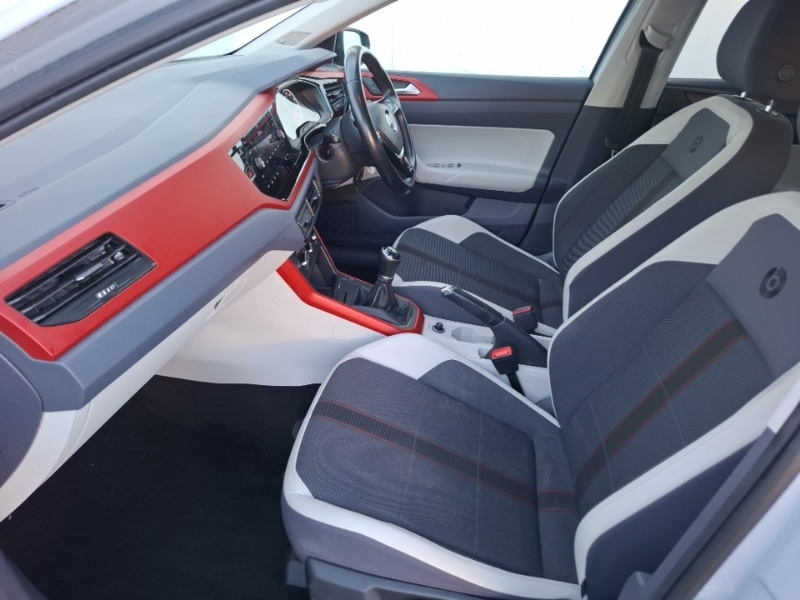 Used Volkswagen Polo 2018 for sale - 76602669: Photo 5