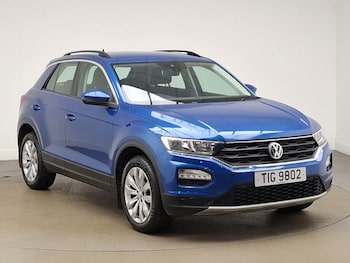 Used Volkswagen T-Roc 2018 for sale - 77873881: Photo