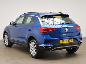 Used Volkswagen T-Roc 2018 for sale - 77873881: Photo