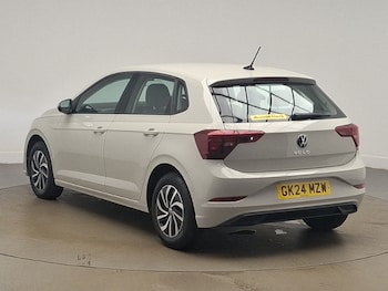 Used Volkswagen Polo 2024 for sale - 79144243: Photo