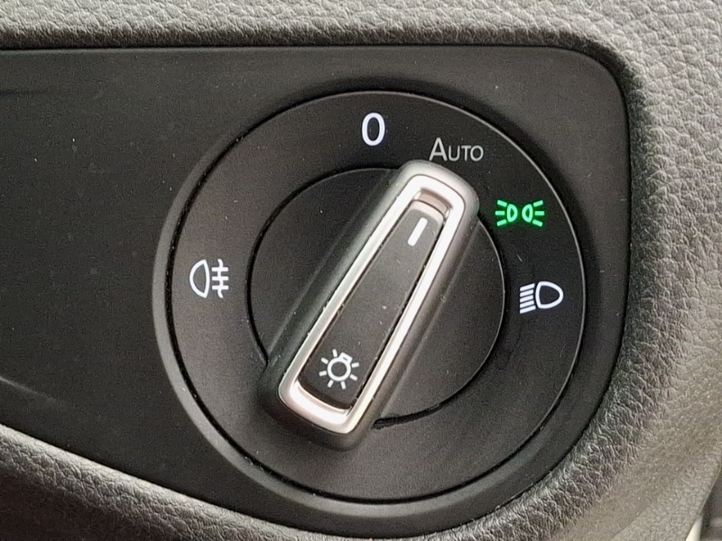 Used Volkswagen Golf 2018 for sale - 77669563: Photo 19