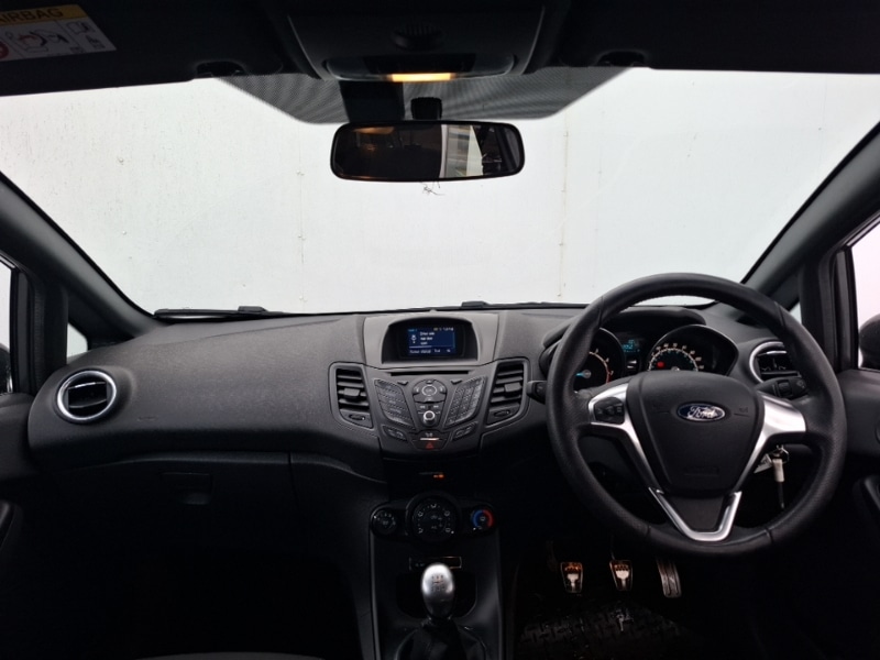 Used Ford Fiesta 2017 for sale - 76493546: Photo 2