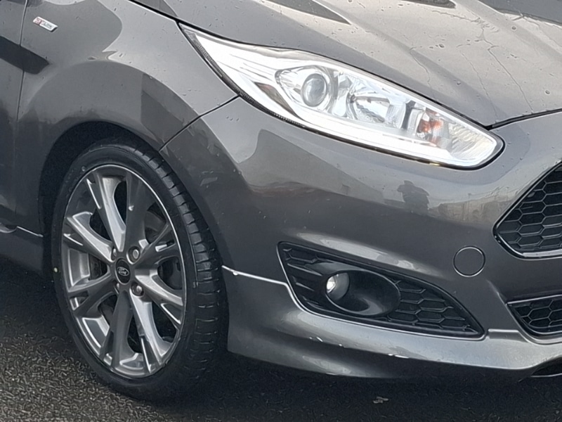 Used Ford Fiesta 2017 for sale - 76493546: Photo 9