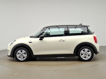 Used MINI Hatch 2018 for sale - 79070008: Photo