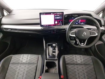 Used Volkswagen Golf 2025 for sale - 78790872: Photo