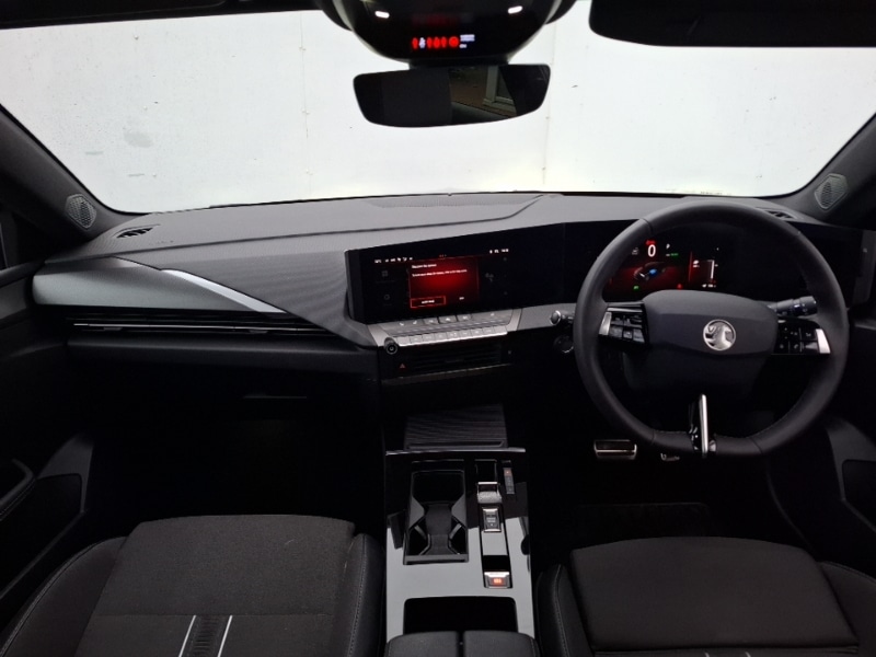 Used Vauxhall Astra 2024 for sale - 76560556: Photo 2