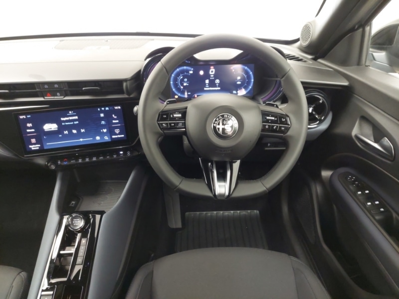 Used Alfa Romeo Junior 2025 for sale - 77921835: Photo 7