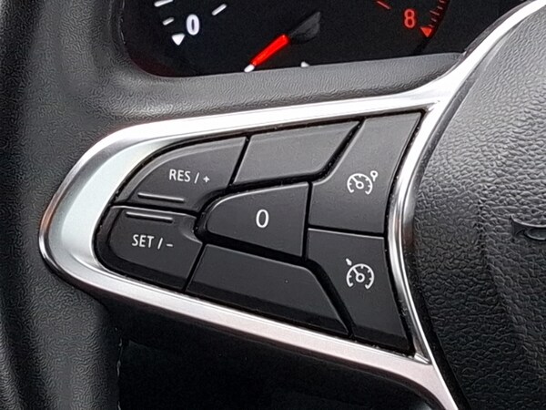 Used Renault Captur 2021 for sale - 76108038: Photo 10