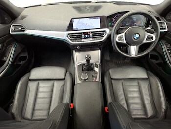 Used BMW 3 Series 2019 for sale - 76471616: Photo