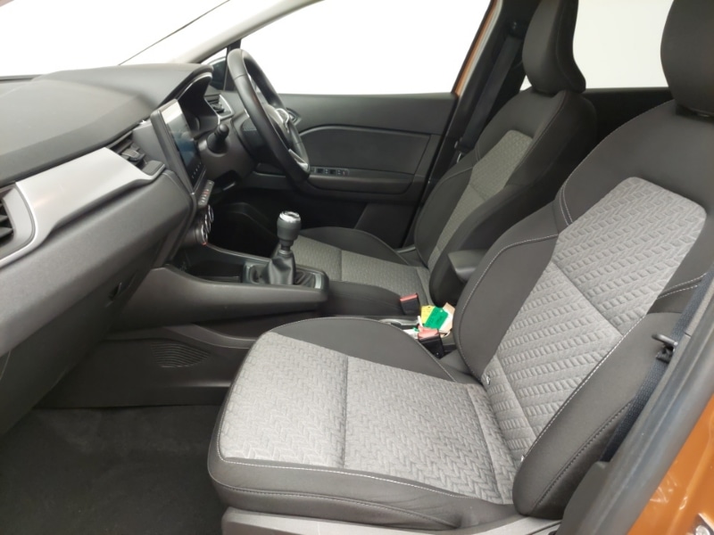 Used Renault Captur 2022 for sale - 76160835: Photo 5