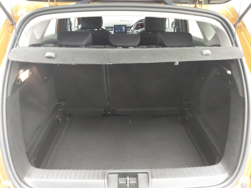 Used Renault Captur 2022 for sale - 76160835: Photo 8