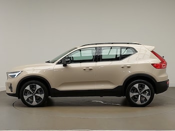 Used Volvo XC40 2024 for sale - 76321350: Photo