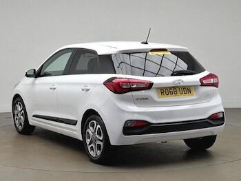 Used Hyundai i20 2018 for sale - 77750657: Photo