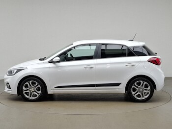 Used Hyundai i20 2018 for sale - 77750657: Photo