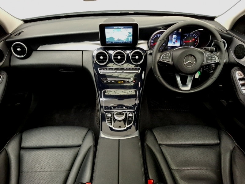 Used Mercedes-Benz C Class 2018 for sale - 77101576: Photo 2