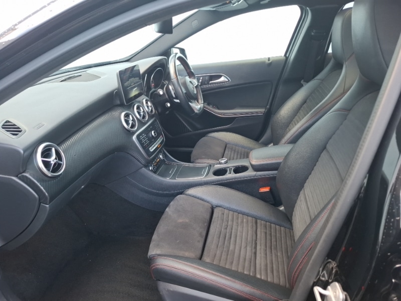 Used Mercedes-Benz A-Class 2018 for sale - 76651776: Photo 5