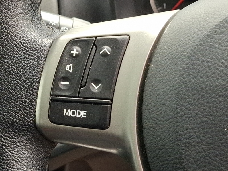 Used Toyota Yaris 2014 for sale - 77264841: Photo 17