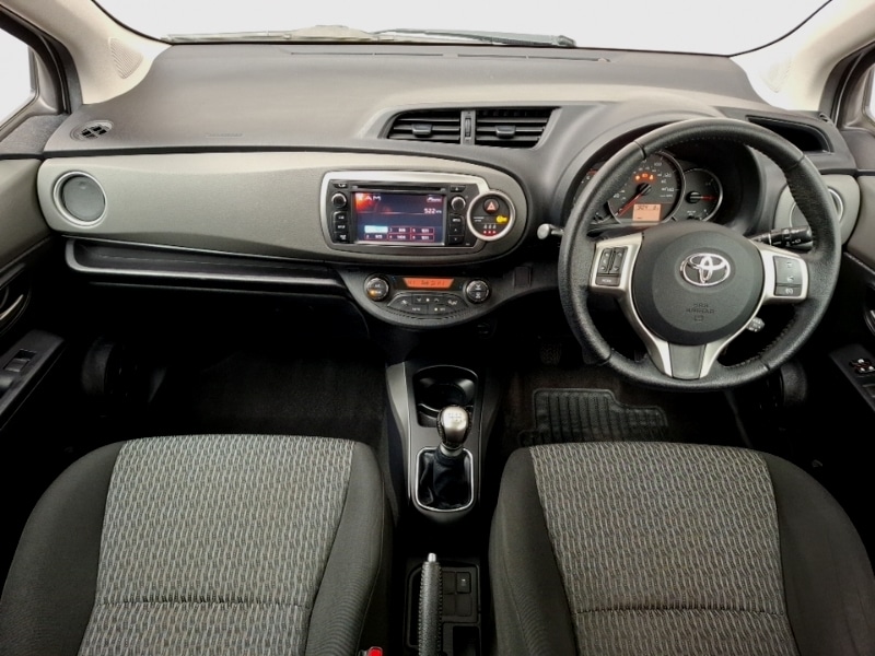 Used Toyota Yaris 2014 for sale - 77264841: Photo 2