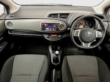 Used Toyota Yaris 2014 for sale - 77264841: Photo